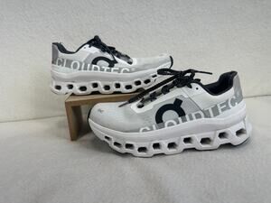 On Cloudmaster Running Shoe Women's SZ 8 Performance Running